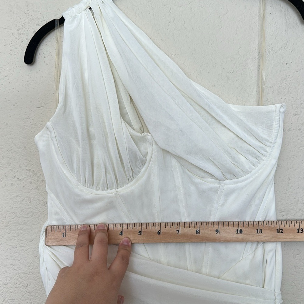 HOUSE OF CB 'Valentina' Ivory white Asymmetric Cutout Midi Dress NWOT Size S - Picture 8 of 13
